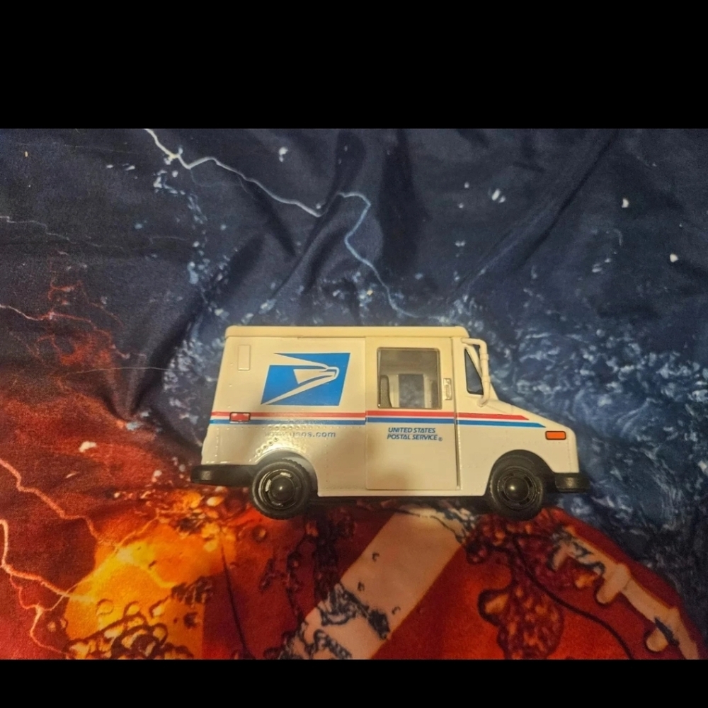 Kinsmart USPS 1/36 Scale Postal Service Delivery Truck - White